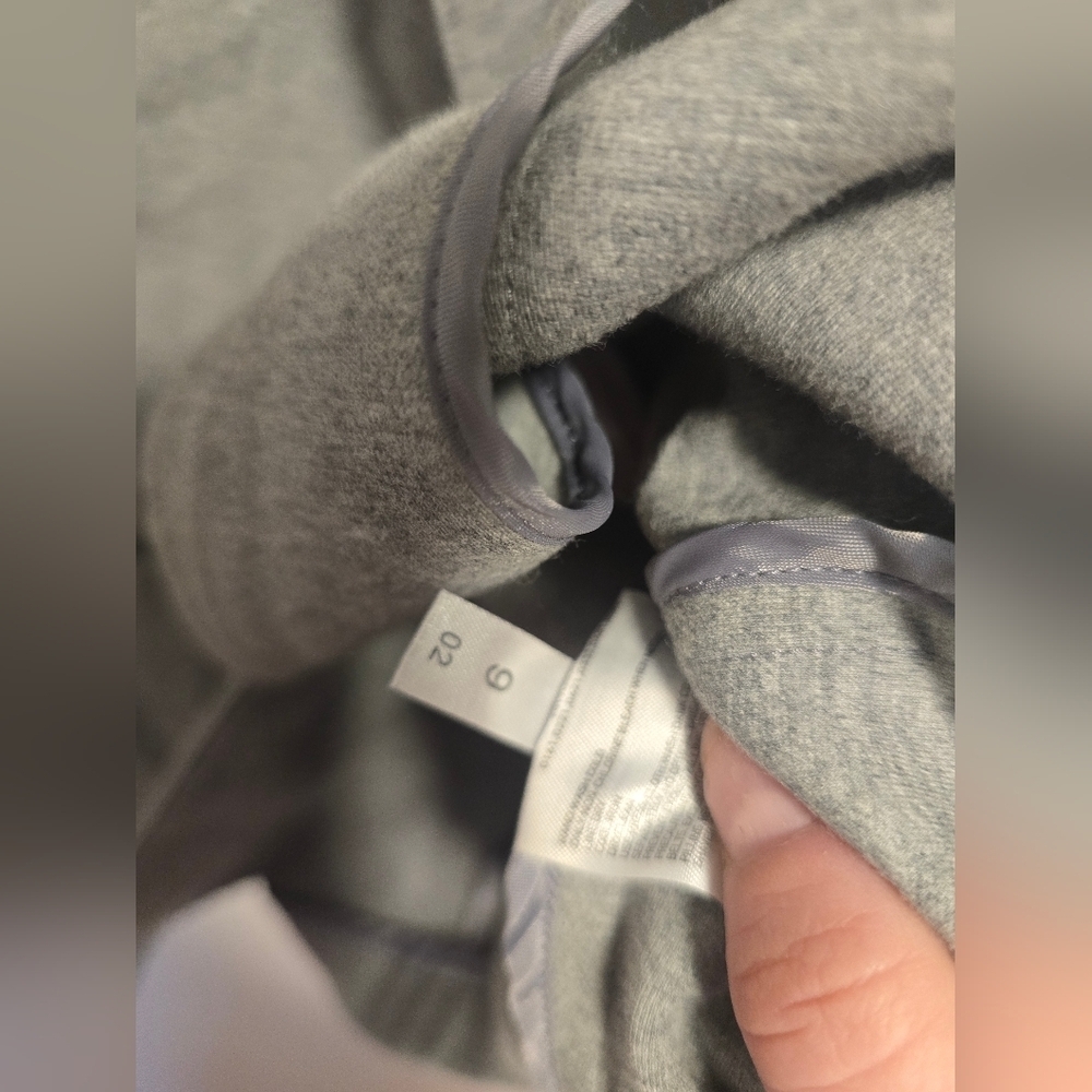 Uniqlo Women's Light Gray Blazer - Picture 5 of 6